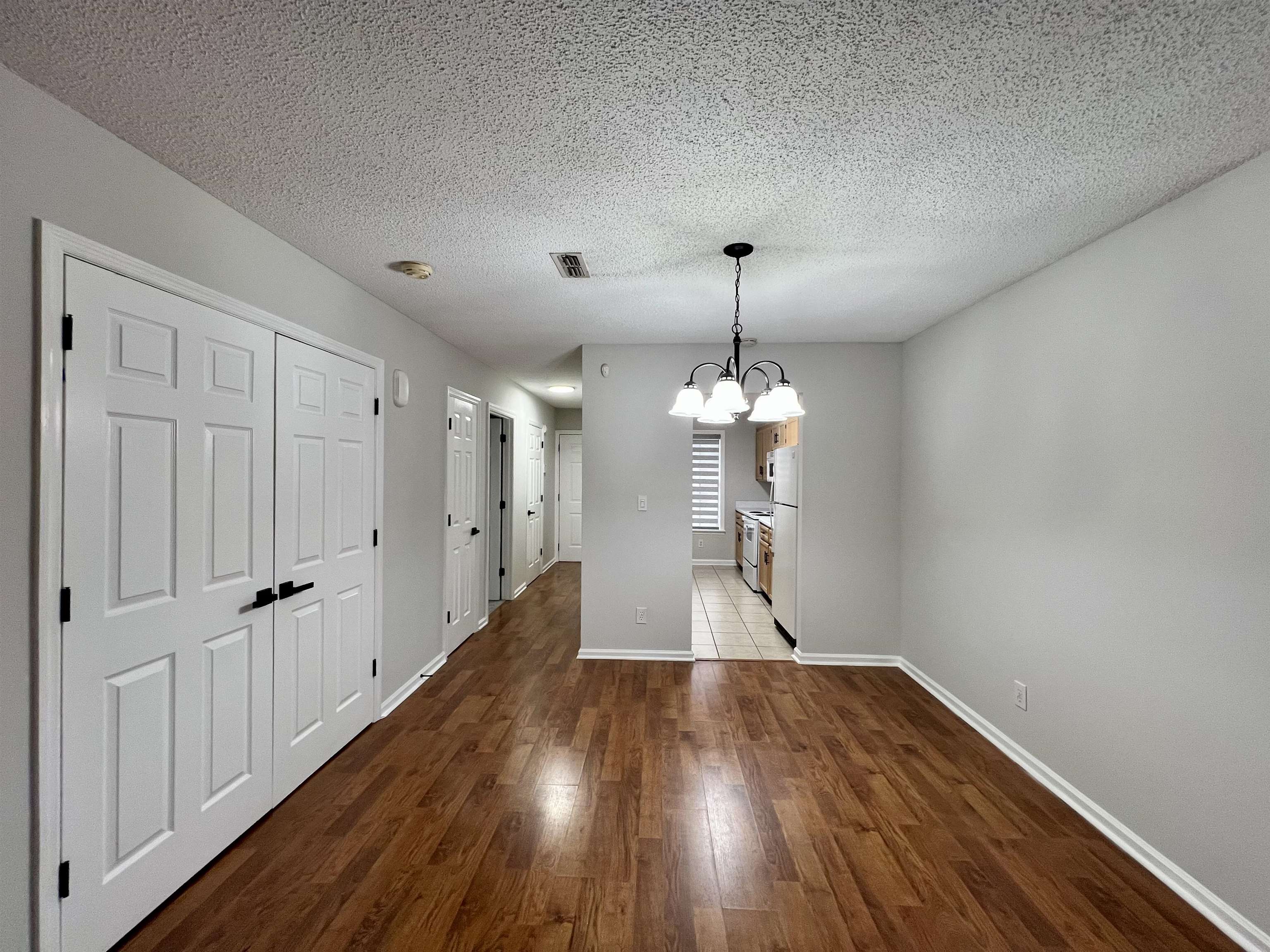 1124 Webber Way Spartanburg, SC 29307 - Photo 3 of 12