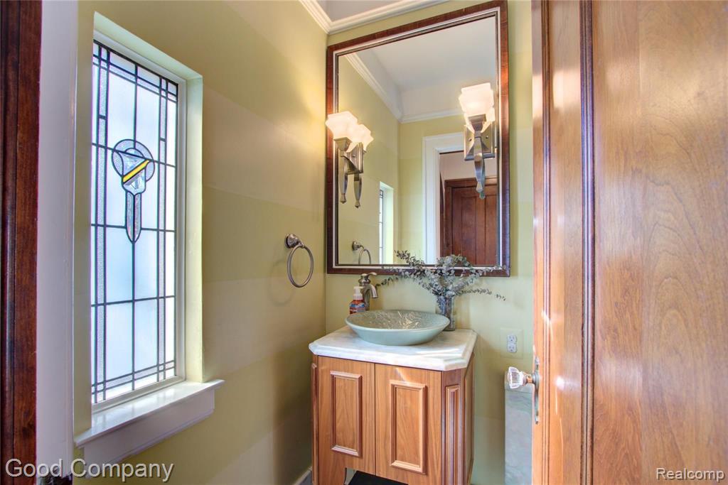 32 Norwich Road Pleasant Ridge, MI 48069 - Photo 10 of 63