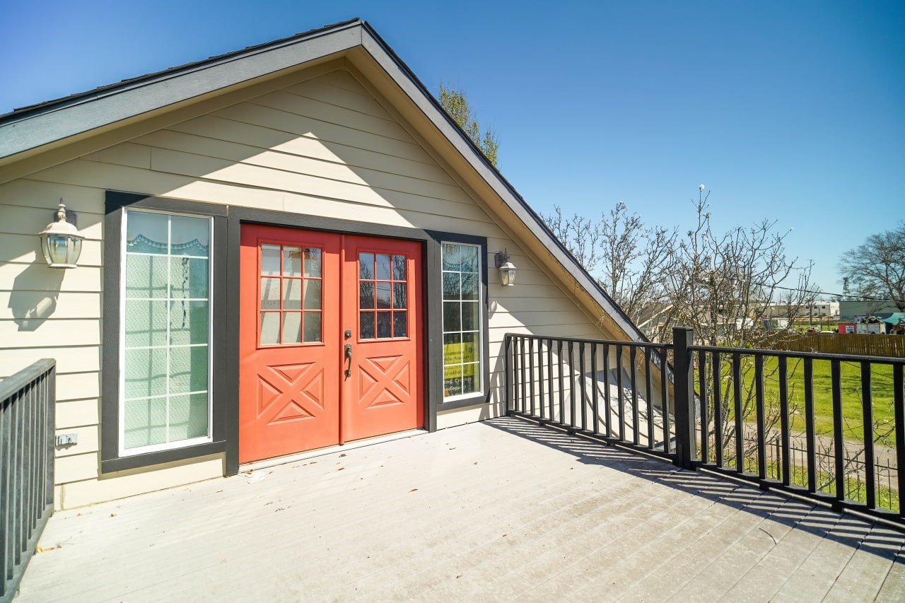 12682 Shiloh Church Road Houston, TX 77066 - Photo 10 of 25 a view of a house with an outdoor space