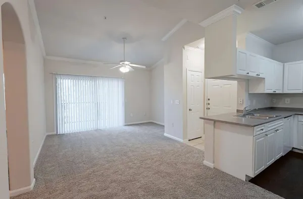 $1,248 | 10505 South I-35 Frontage Road, Unit 1621, Austin, TX 78747