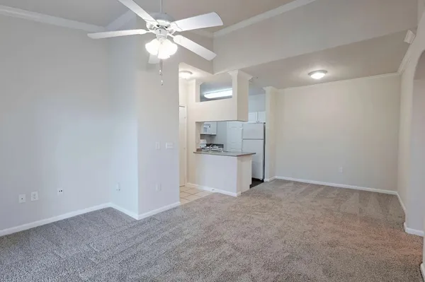 $1,248 | 10505 South I-35 Frontage Road, Unit 1621, Austin, TX 78747