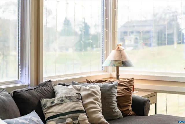 $439,900 | 907 Diamond Hill Drive, Roseland, VA 22967