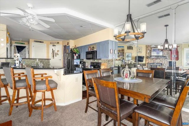 $439,900 | 907 Diamond Hill Drive, Roseland, VA 22967