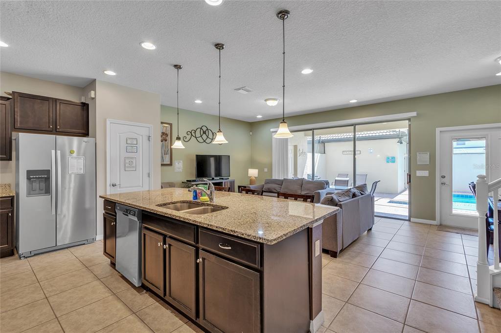 9051 Rhodes Street Kissimmee, FL 34747 - Photo 6 of 36