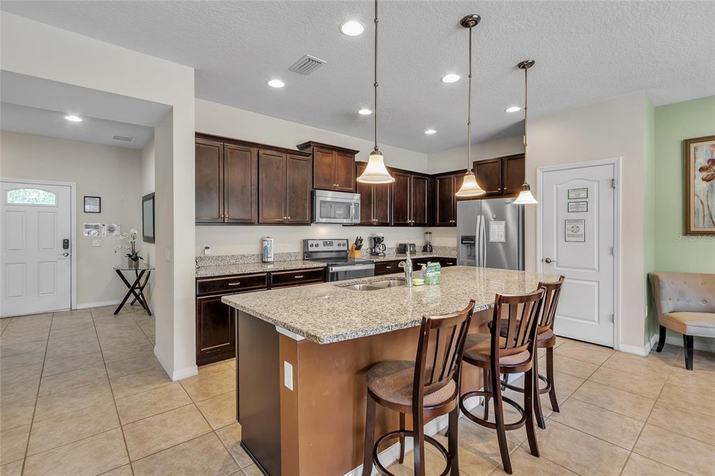 9051 Rhodes Street Kissimmee, FL 34747 - Photo 7 of 36
