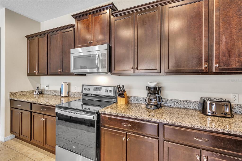 9051 Rhodes Street Kissimmee, FL 34747 - Photo 10 of 36