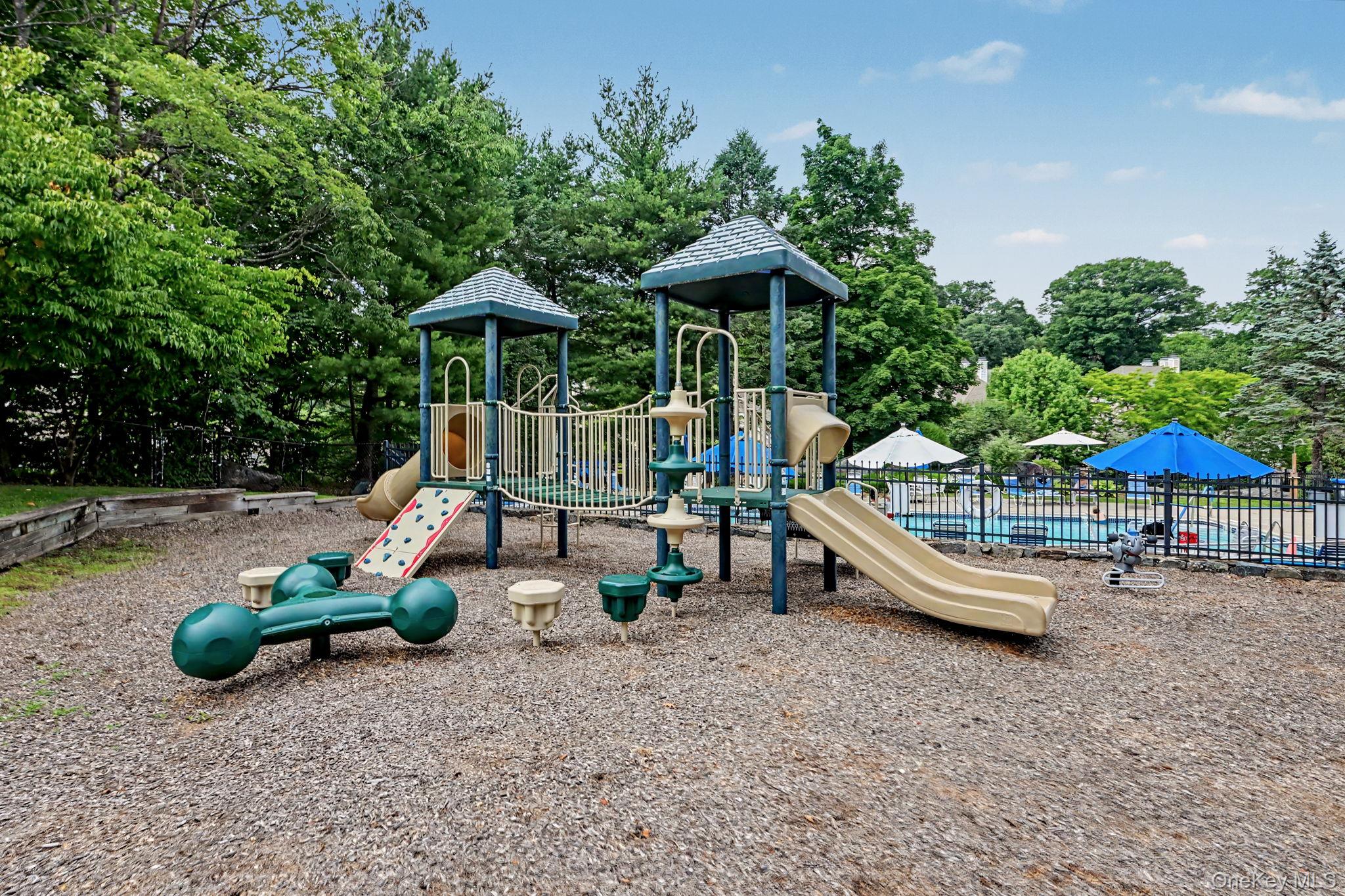 34 Winding Ridge Road White Plains, NY 10603 - Photo 32 of 37