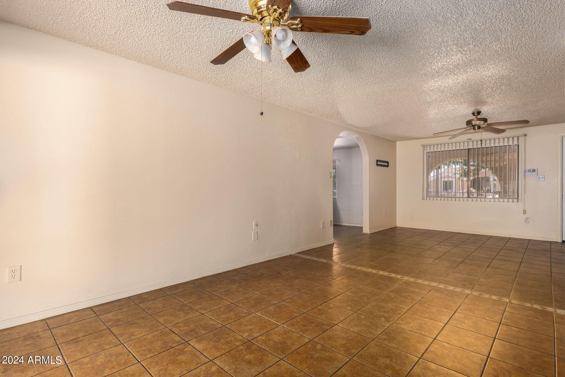 6020 West Granada Road Phoenix, AZ 85035 - Photo 4 of 18 8a Dining Living Granada
