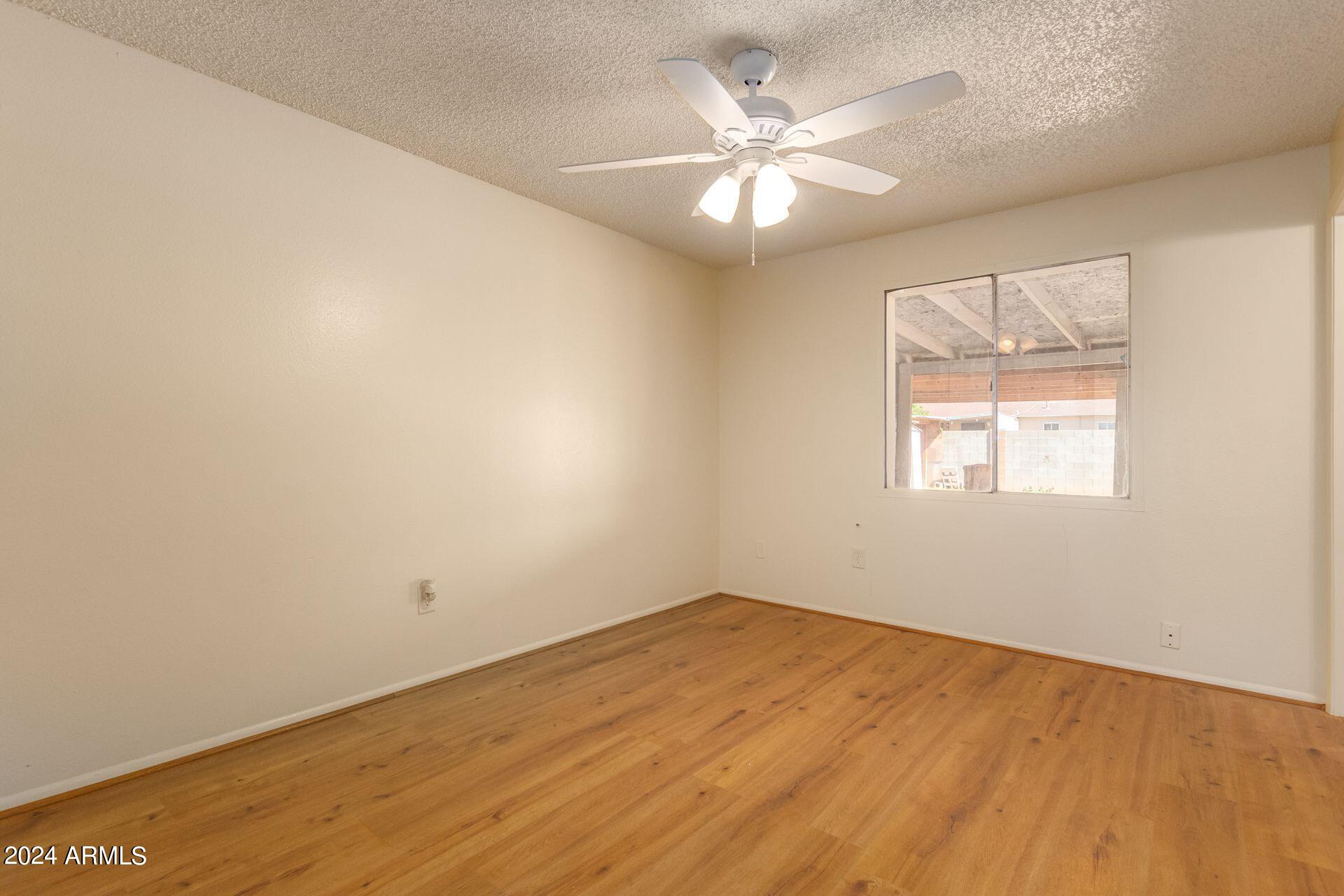 6020 West Granada Road Phoenix, AZ 85035 - Photo 8 of 18 25a Master Bedroom Granada
