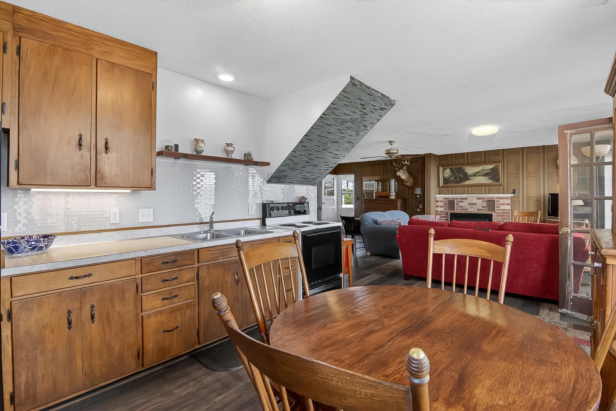 156 Dewey Street Welcome, MN 56181 - Photo 14 of 25