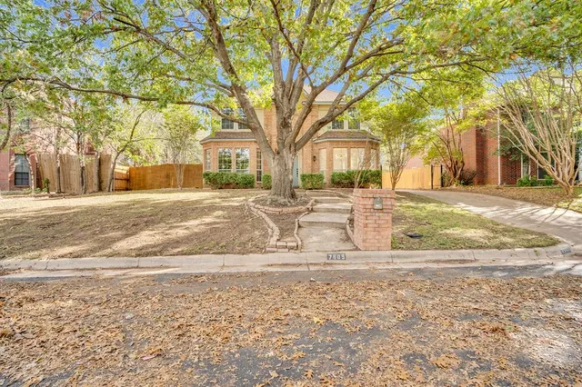 $385,000 | 7609 Grassland Drive, Fort Worth, TX 76133