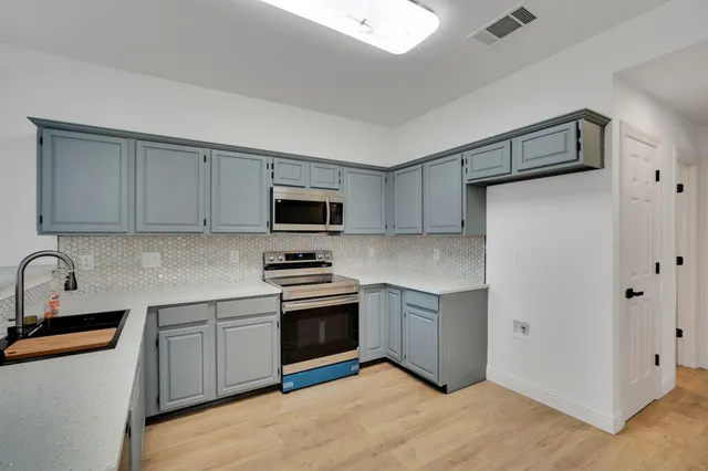 $385,000 | 7609 Grassland Drive, Fort Worth, TX 76133