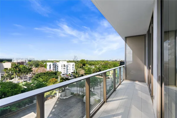 $5,650 | 2678 Tigertail Avenue, Unit 615, Miami, FL 33133