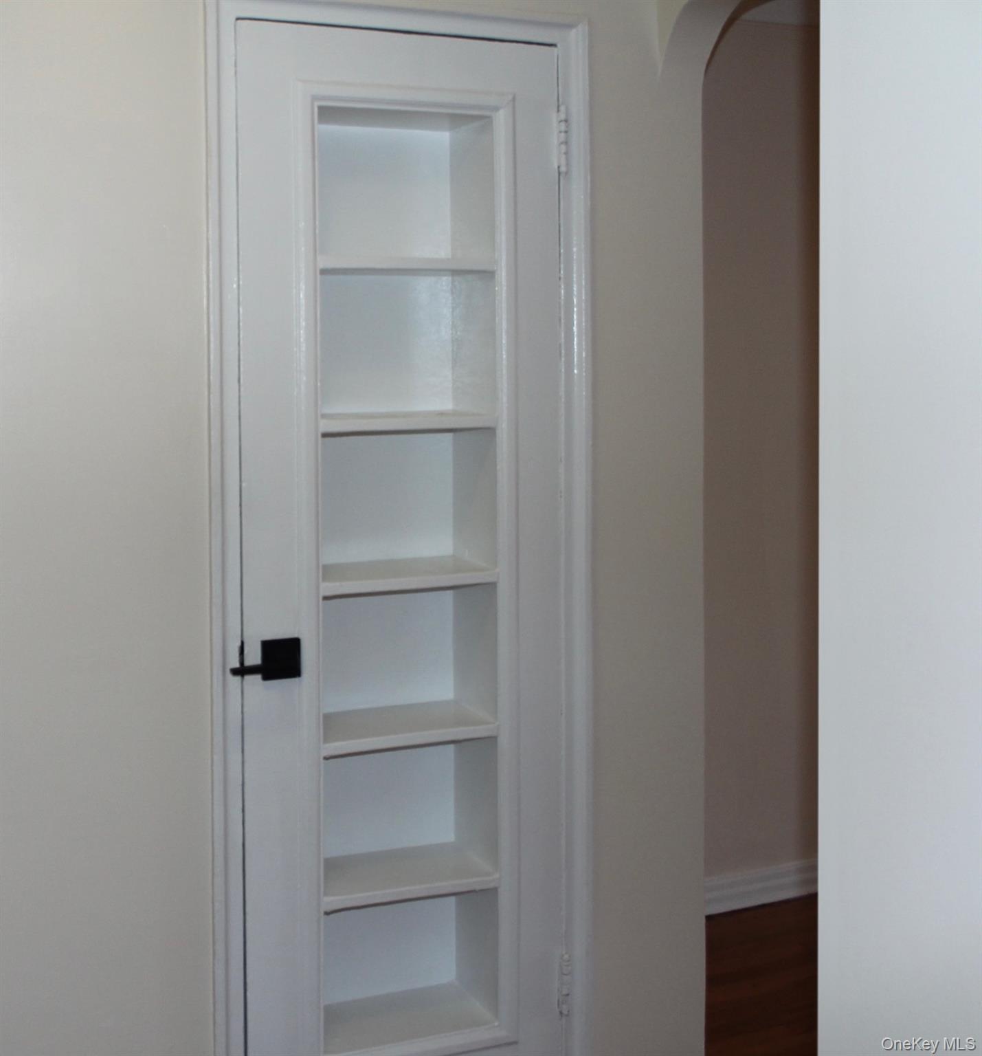 811 Bronx River Road, Unit 5A Yonkers, NY 10708 - Photo 6 of 18 View of closet