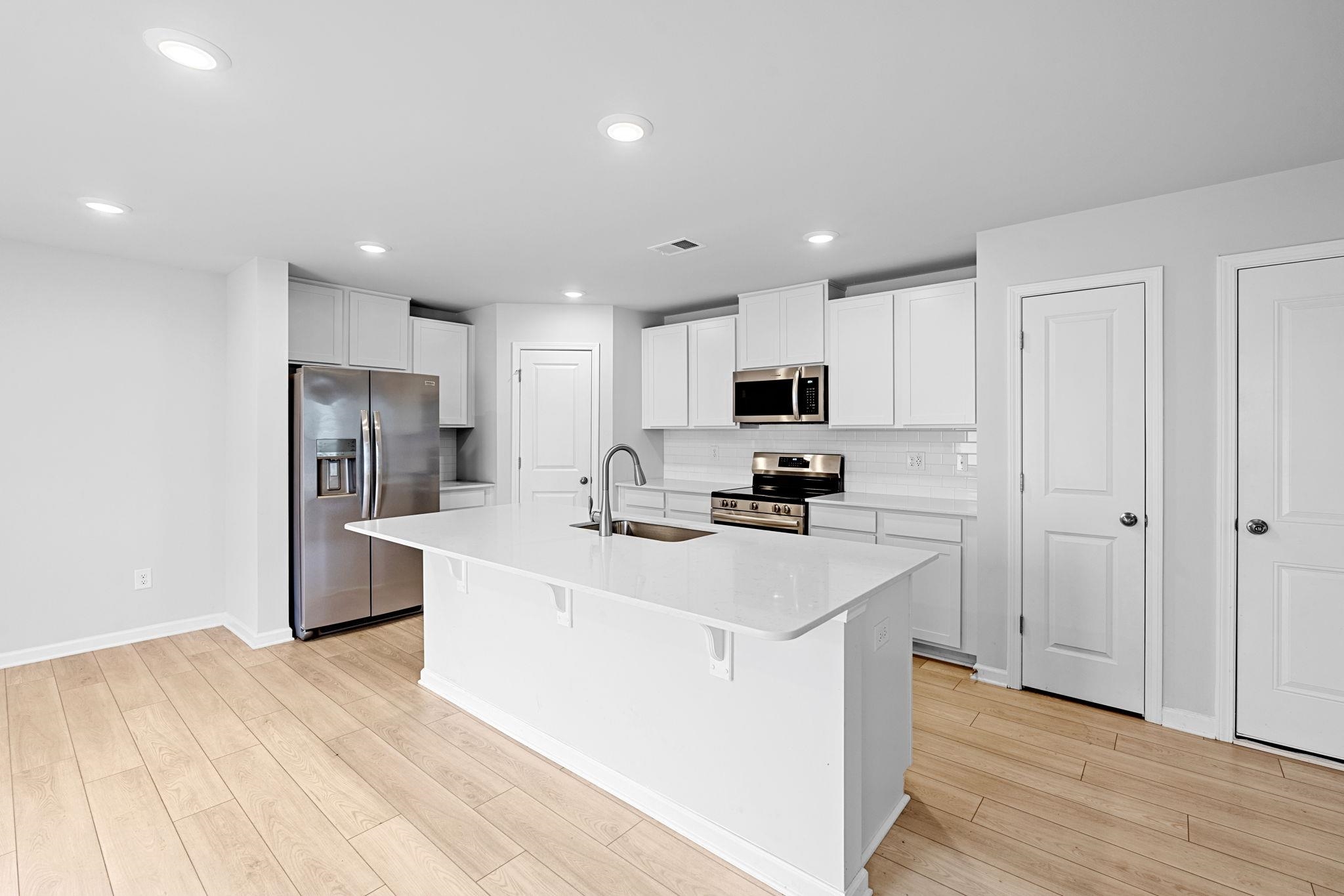 1306 Fairbairn Road Spartanburg, SC 29303 - Photo 5 of 31