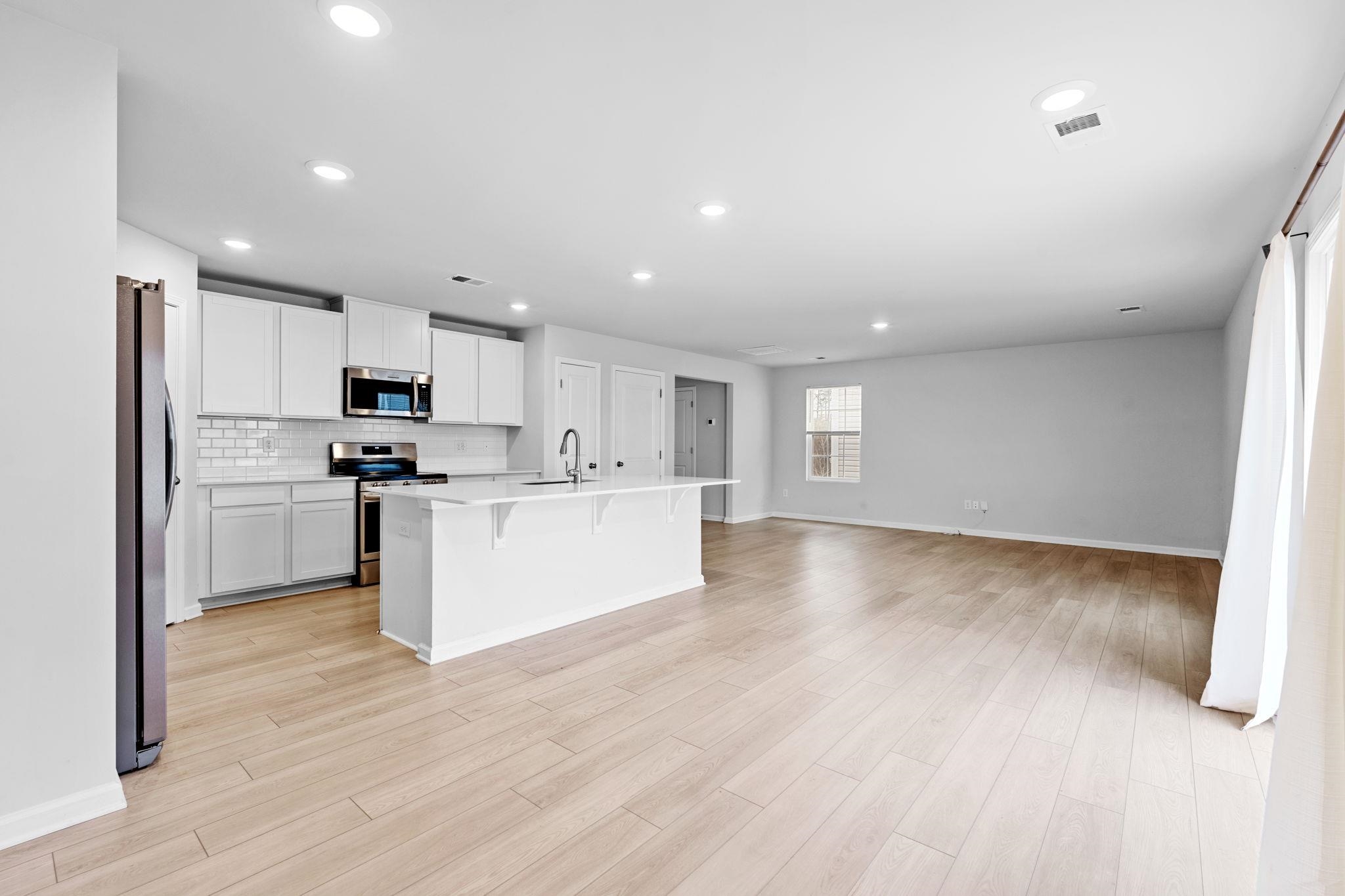 1306 Fairbairn Road Spartanburg, SC 29303 - Photo 6 of 31