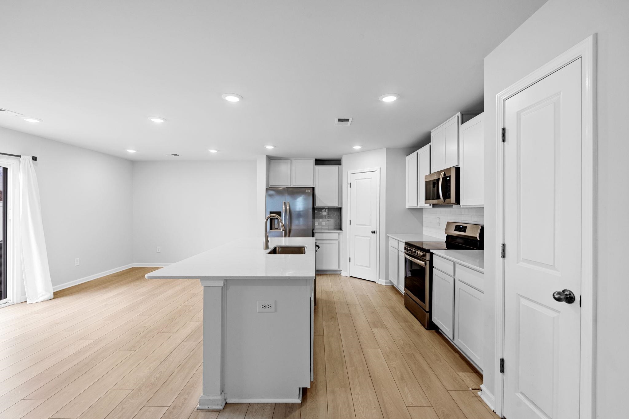 1306 Fairbairn Road Spartanburg, SC 29303 - Photo 8 of 31