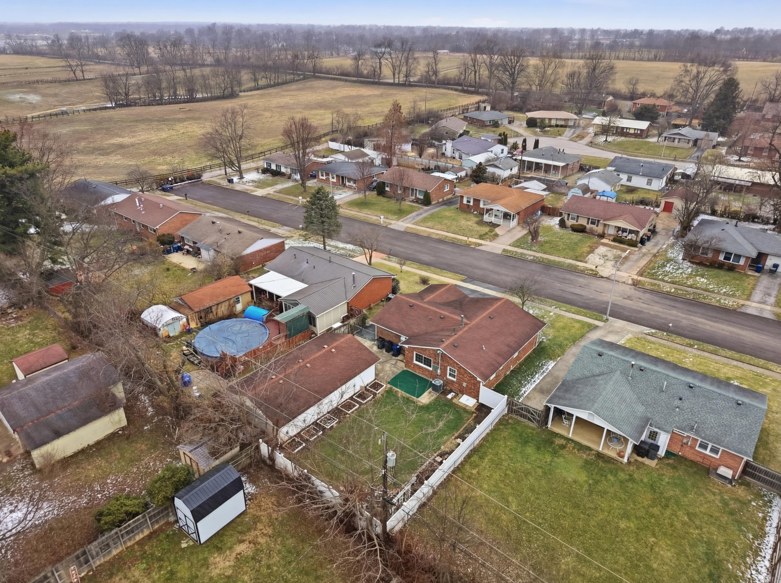 744 Kingston Road Lexington, KY 40505 - Photo 35 of 36 35_dji_fly_20260223_152550_0673_17718782