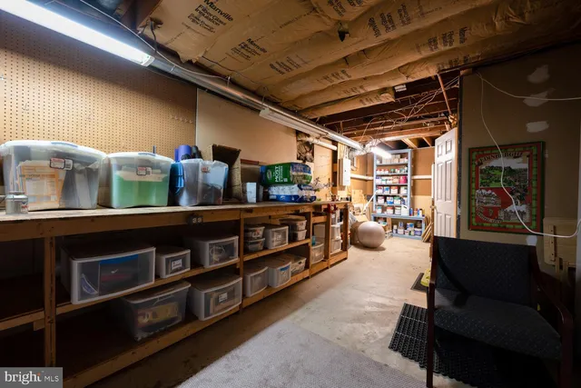 $3,500 | 9841 Meadowcroft Lane, Montgomery Village, MD 20886