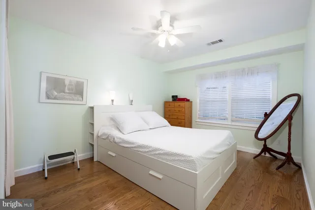 $3,500 | 9841 Meadowcroft Lane, Montgomery Village, MD 20886