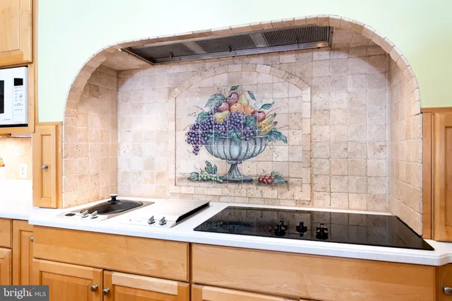 $3,500 | 9841 Meadowcroft Lane, Montgomery Village, MD 20886