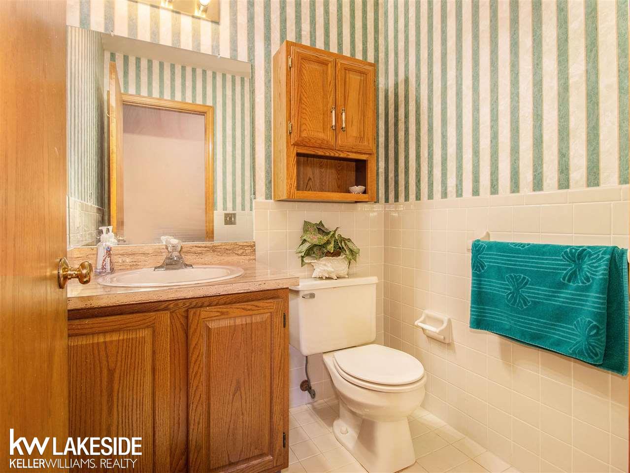 906 Jordan Drive Troy, MI 48098 - Photo 25 of 35 50017104-24.JPG