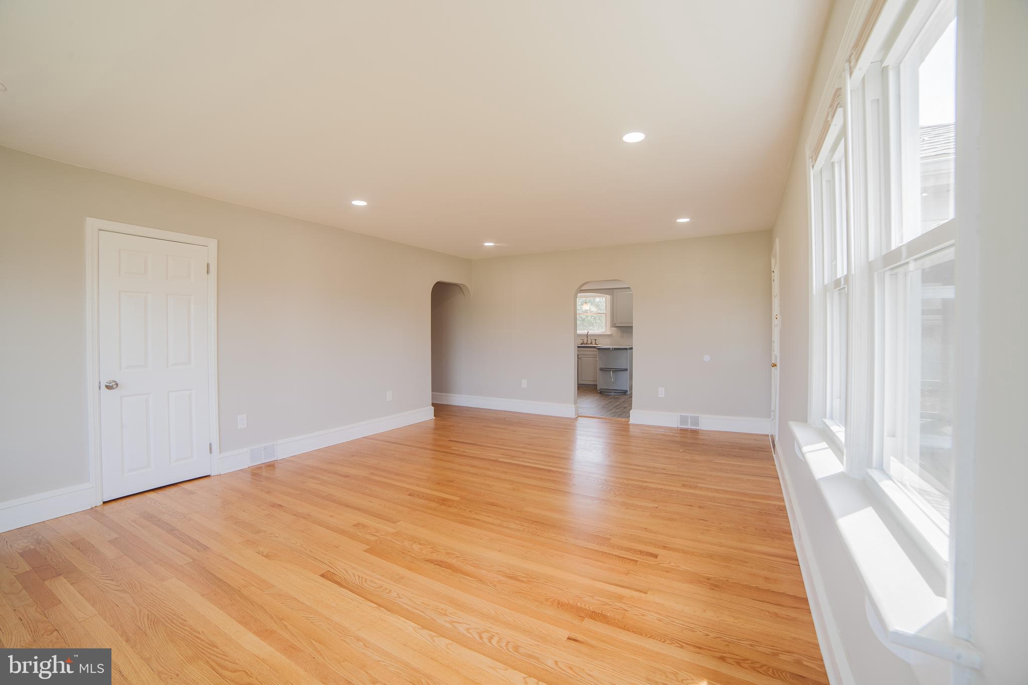 82 West Tomlin Station Road Mickleton, NJ 08056 - Photo 3 of 40