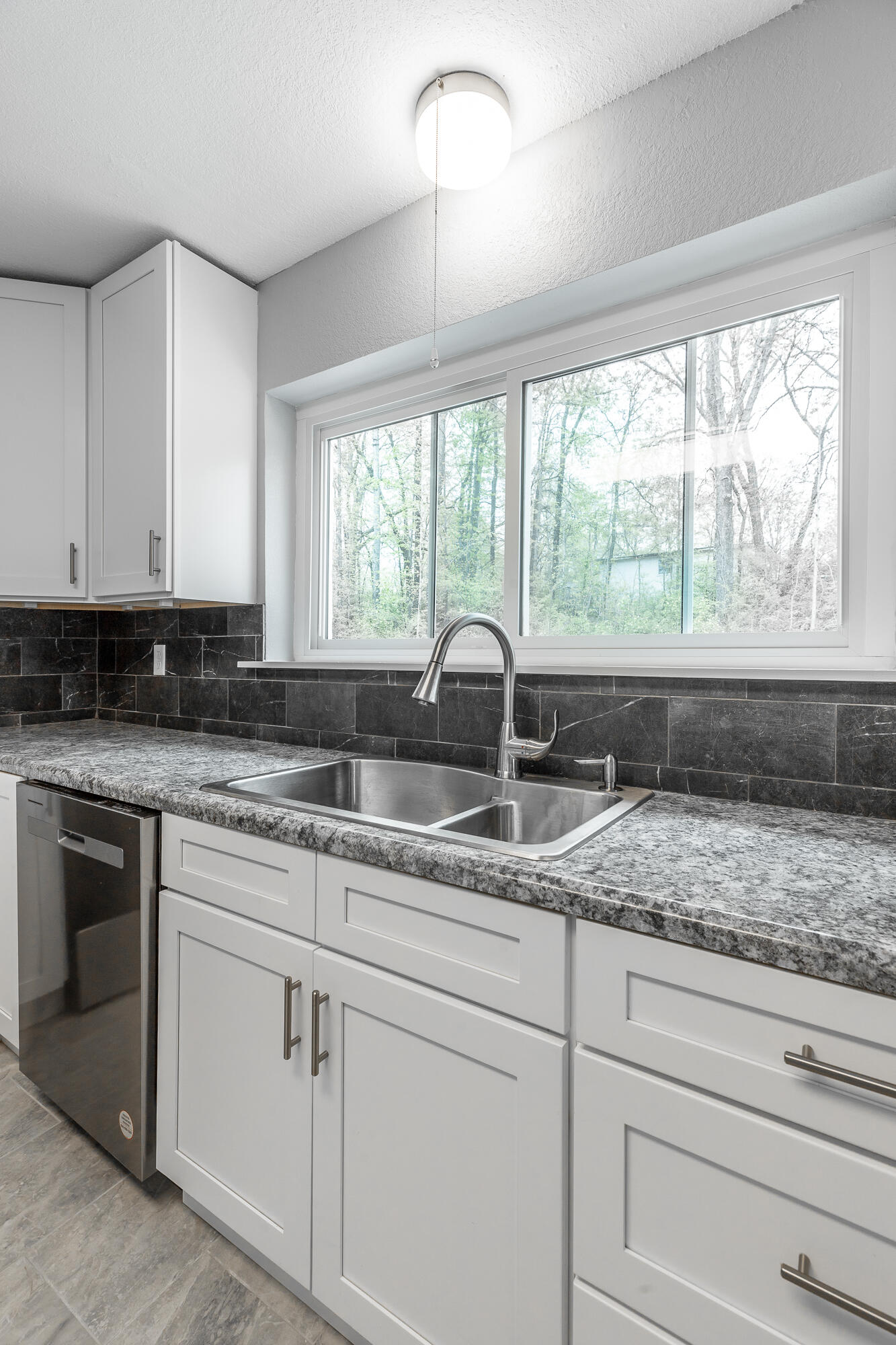 1227 Thomas Lane Hixson, TN 37343 - Photo 18 of 42 1227 Thomas Lane HD-10