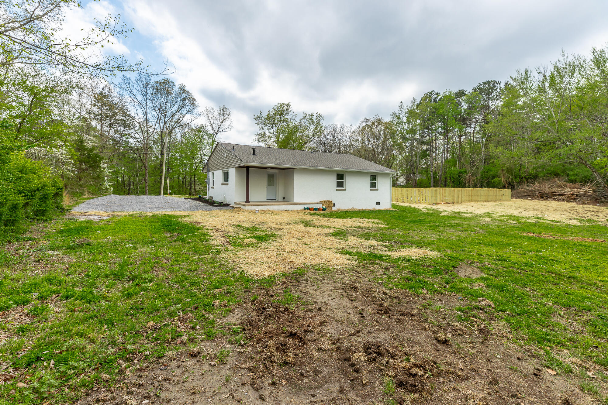 1227 Thomas Lane Hixson, TN 37343 - Photo 5 of 42 1227 Thomas Lane HD-40