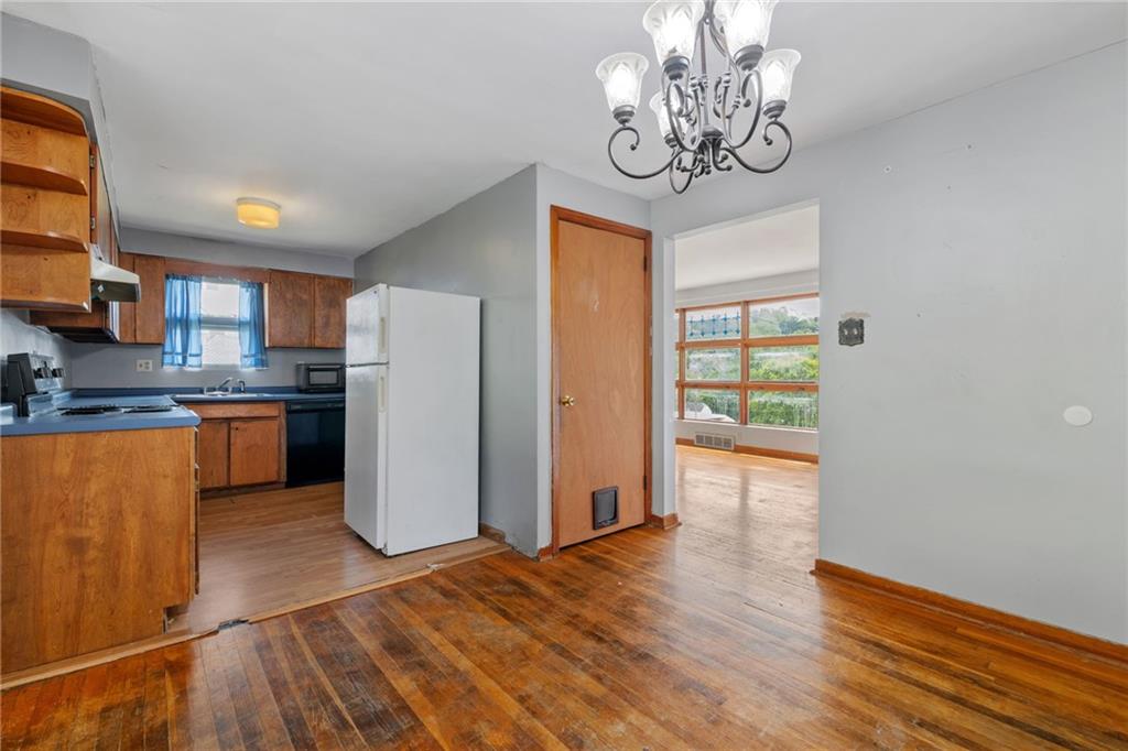 112 Chestnut Place Irwin, PA 15642 - Photo 8 of 32