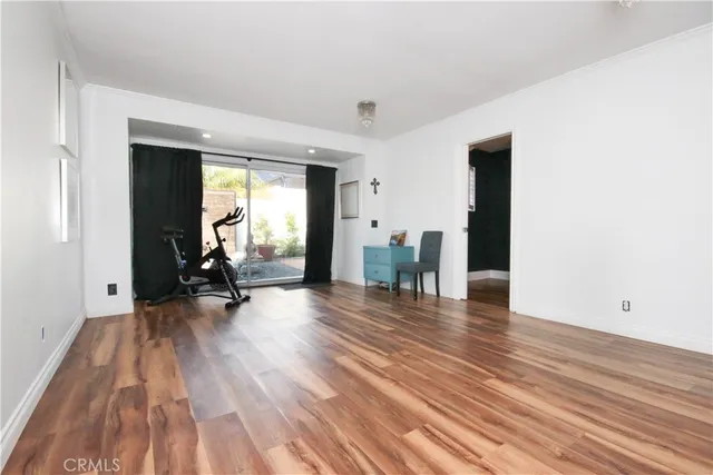 $1,550,000 | 10211 Cliff Drive, Huntington Beach, CA 92646