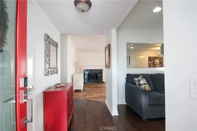 $1,550,000 | 10211 Cliff Drive, Huntington Beach, CA 92646