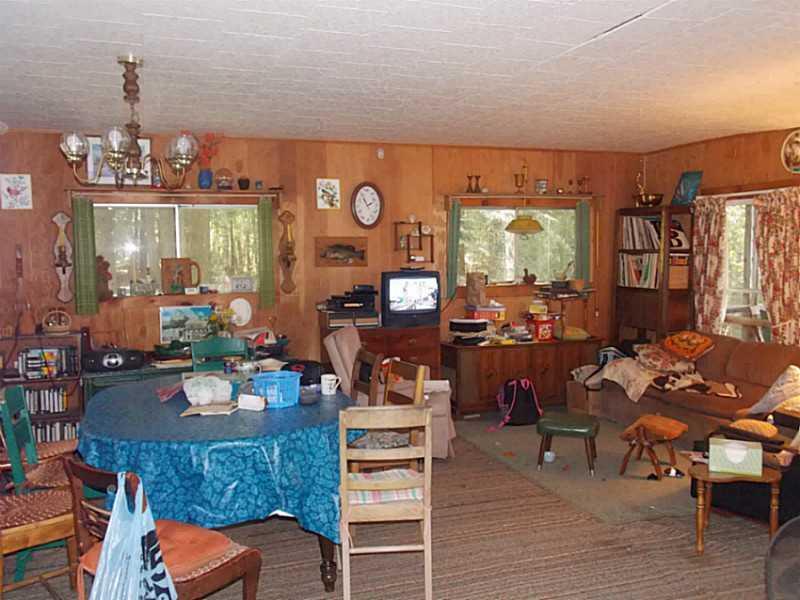 100 Ripley Road St. Albans, ME 04971 - Photo 23 of 35 Living Room.