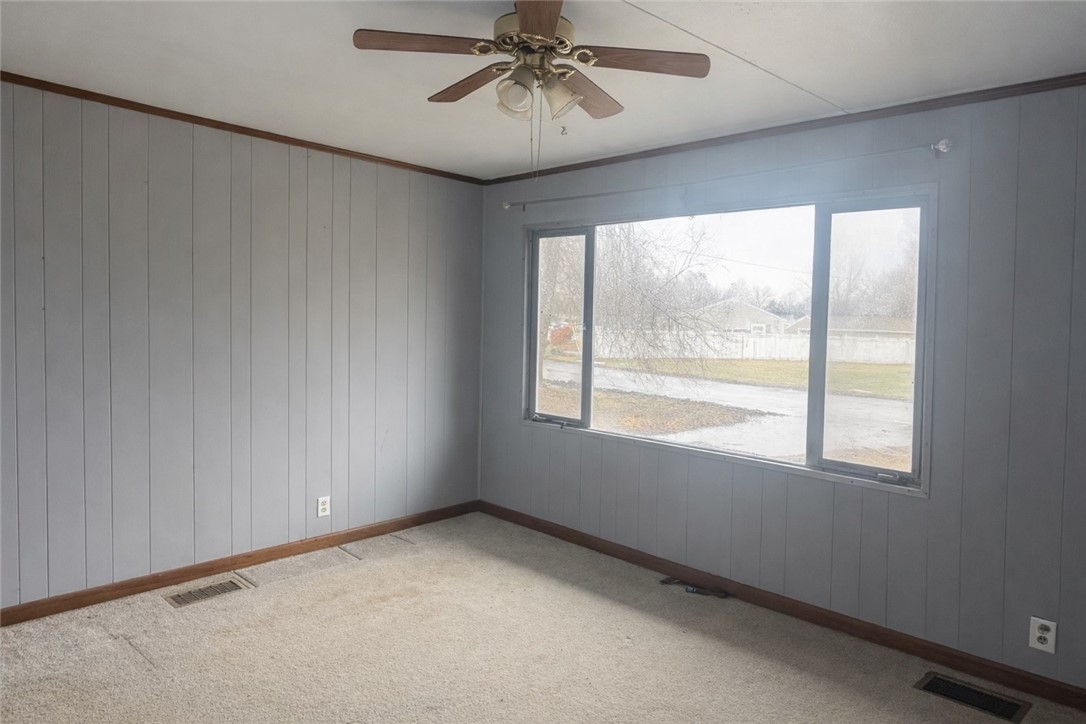 207 Chambers Street Catlin, NY 14812 - Photo 4 of 10
