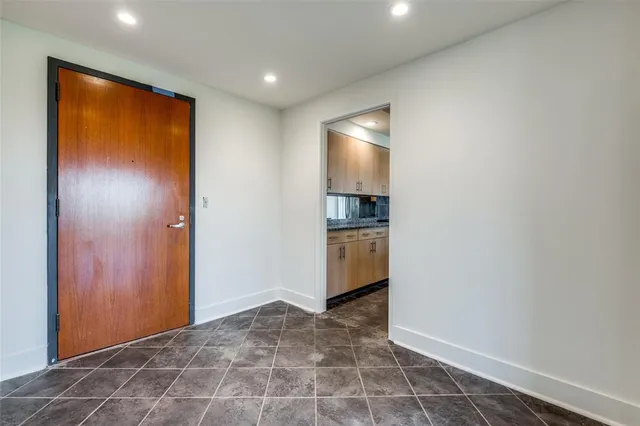 $4,250 | 3030 McKinney Avenue, Unit 502, Dallas, TX 75204