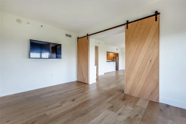 $4,250 | 3030 McKinney Avenue, Unit 502, Dallas, TX 75204