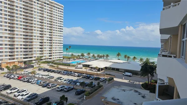 $2,100 | 1980 South Ocean Drive, Unit 7M, Hallandale Beach, FL 33009