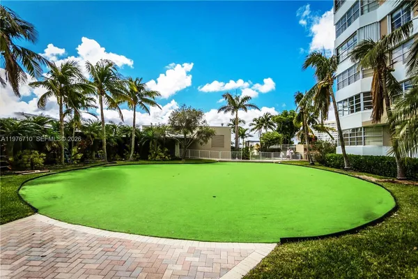 $2,100 | 1980 South Ocean Drive, Unit 7M, Hallandale Beach, FL 33009