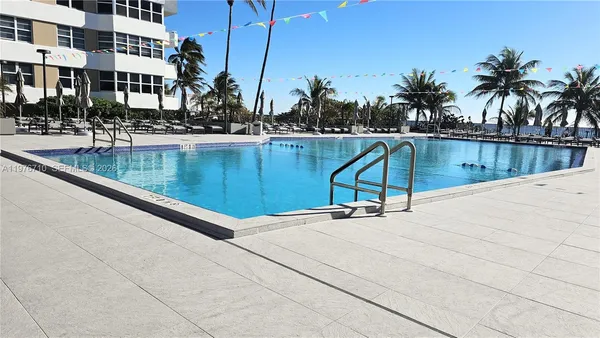 $2,100 | 1980 South Ocean Drive, Unit 7M, Hallandale Beach, FL 33009