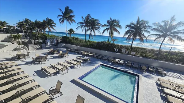 $2,100 | 1980 South Ocean Drive, Unit 7M, Hallandale Beach, FL 33009