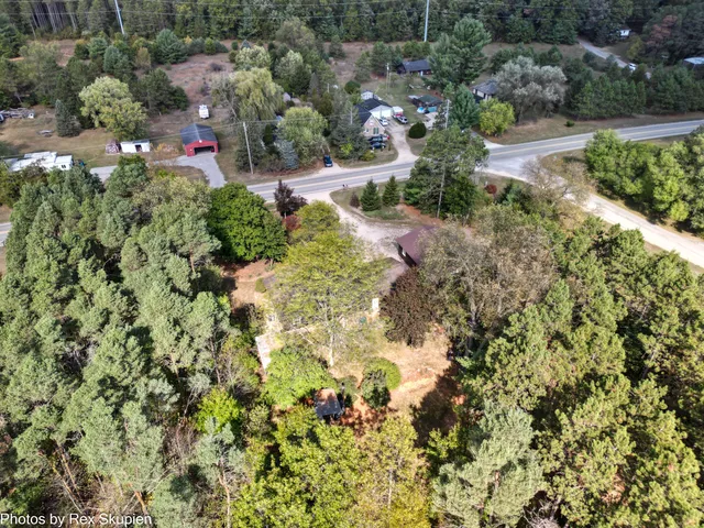 $359,900 | 1570 Croton Drive, Newaygo, MI 49337