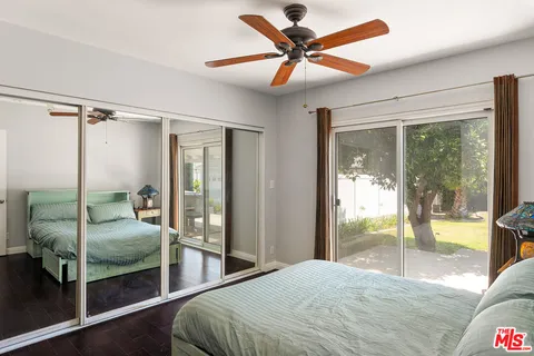 $1,250,000 | 5536 Carpenter Avenue, Valley Village, CA 91607