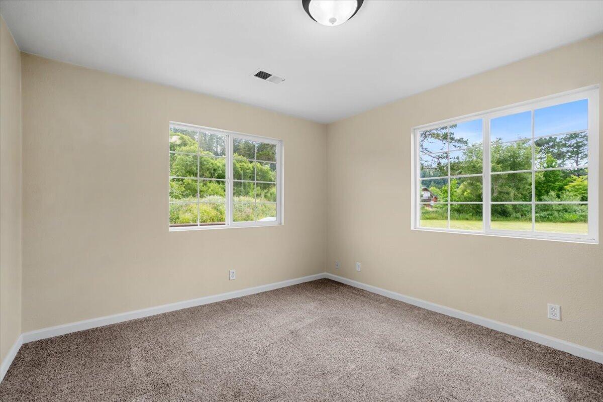 1196 Freshwater Road Eureka, CA 95503 - Photo 20 of 34 an empty room with windows