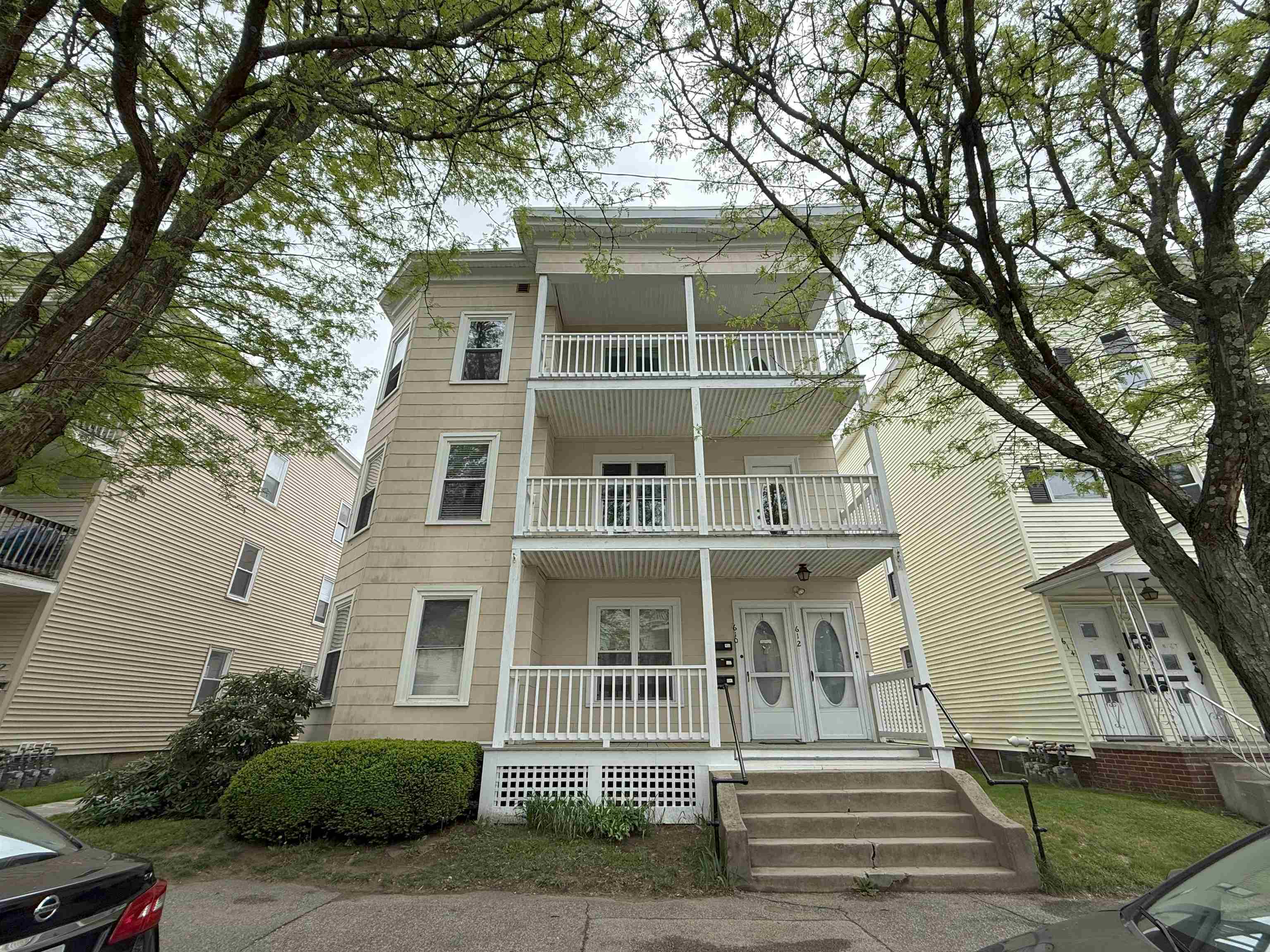 610 Rimmon Street Manchester, NH 03102 - Photo 2 of 21