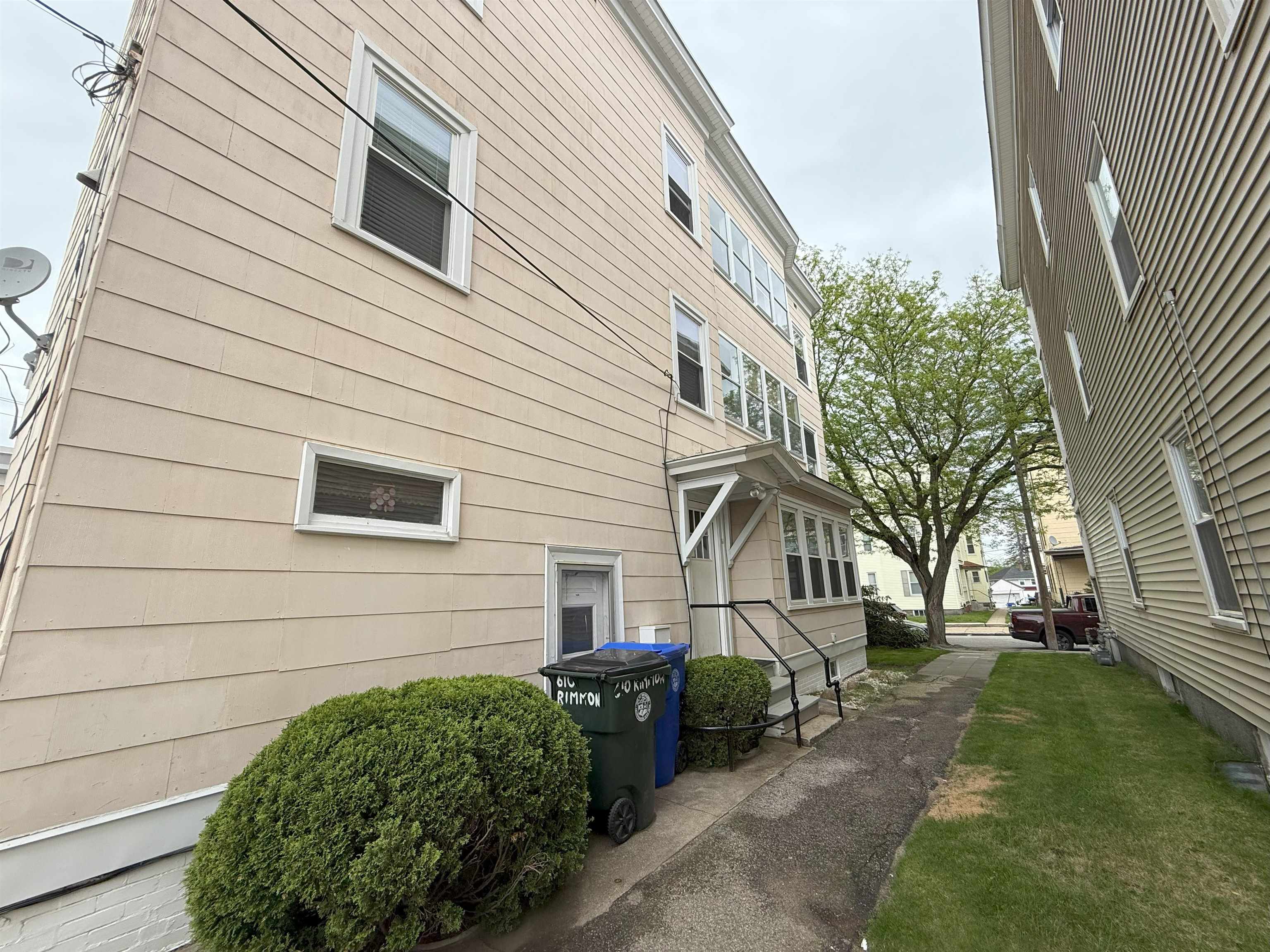 610 Rimmon Street Manchester, NH 03102 - Photo 4 of 21