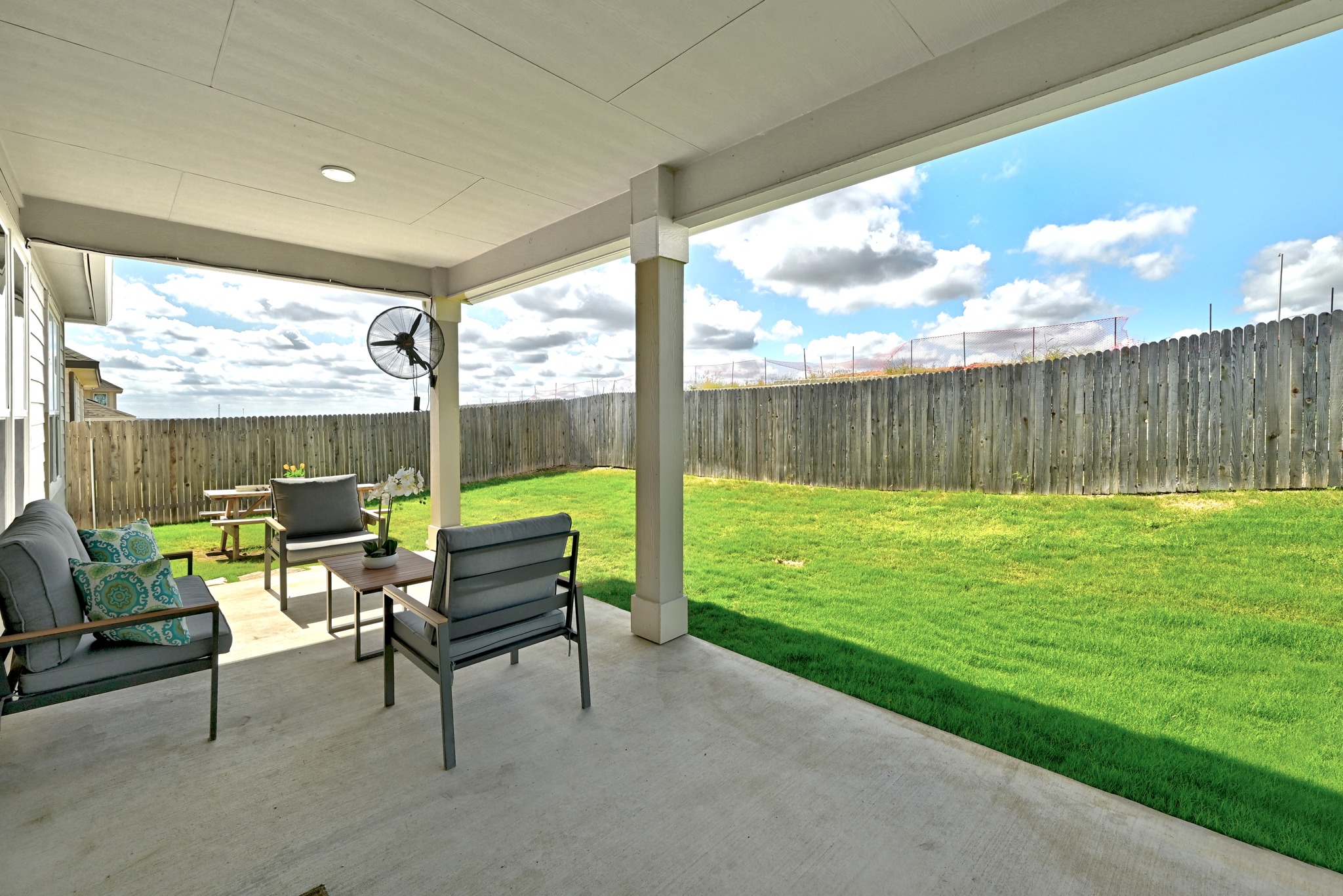 7201 Calliope Crossing Austin, TX 78744 - Photo 15 of 22 a living room with garden and furniture