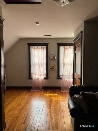 $1,900 | 218 West Rock Avenue, Unit 3, New Haven, CT 06515