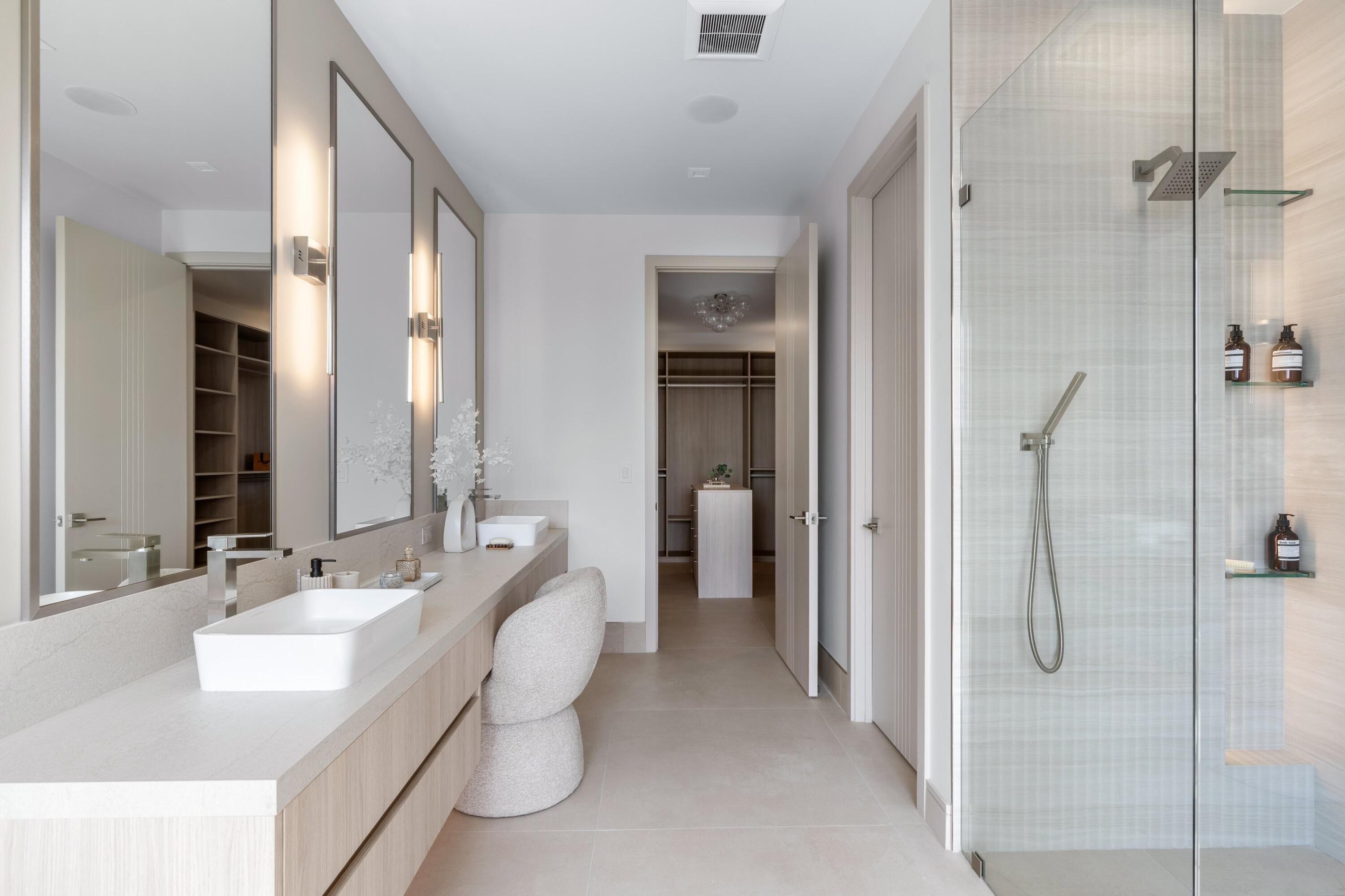 3099 Banyan Road, Unit B Boca Raton, FL 33432 - Photo 22 of 43 Master Bathroom