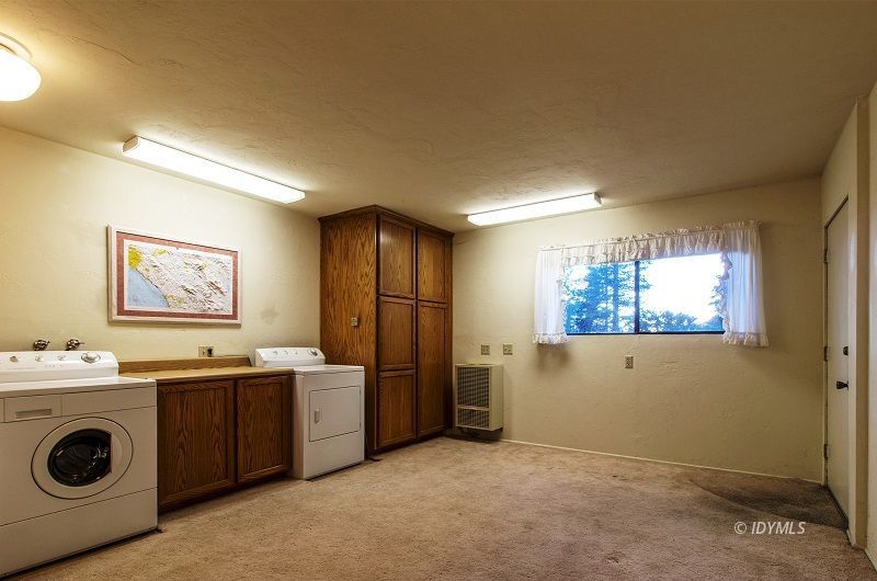 25020 Rim Rock Road Idyllwild, CA 92549 - Photo 23 of 34 a view of a storage & utility room washer and dryer