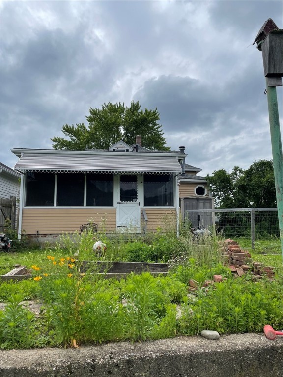 37 Kermit Street Woonsocket, RI 02895 - Photo 4 of 27 Gallery Image 4